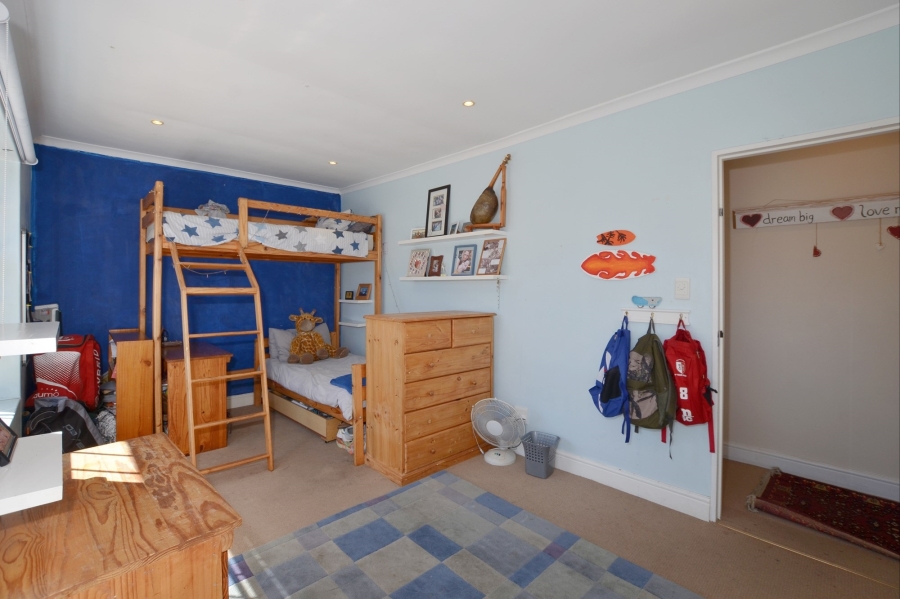 5 Bedroom Property for Sale in Welgelegen 2 Western Cape